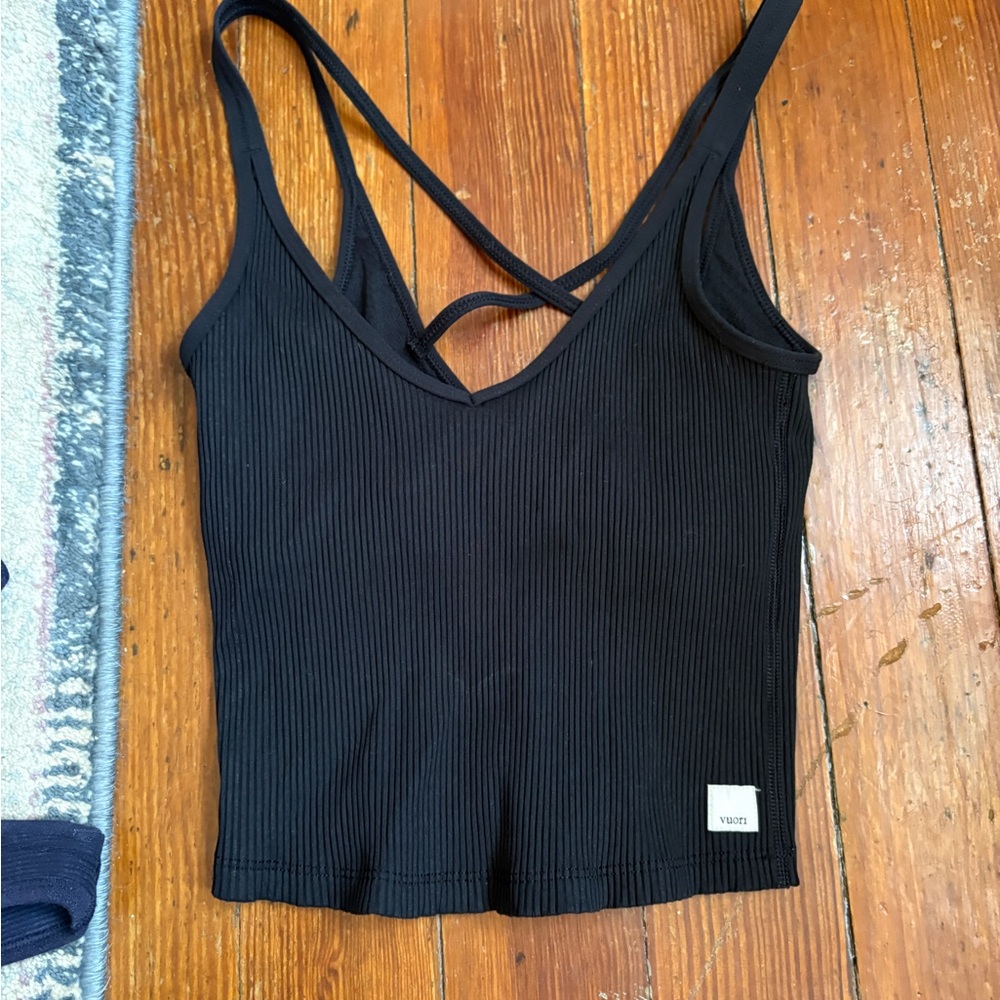 Vuori Black Ribbed V-Neck Cropped Cami with Crisscross Back